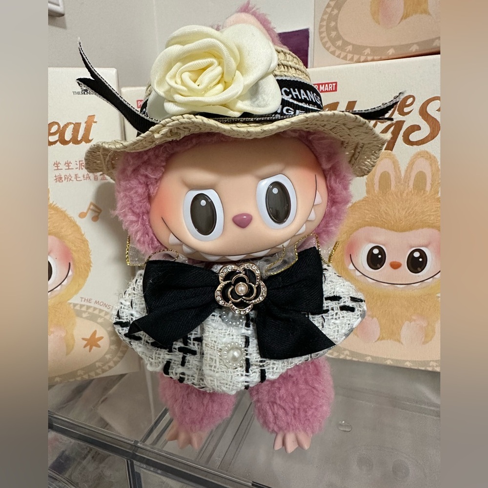 LABUBU outfit